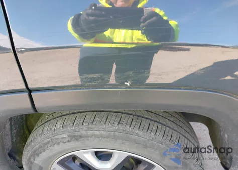 2018 Jeep Compass Trailhawk 4X4 z USA, uszkodzony, nr VIN 3C4NJDDB3JT367145